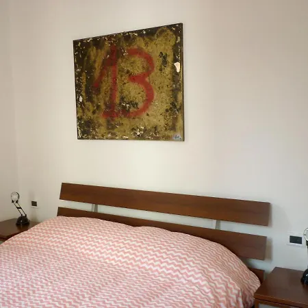 House With One Bedroom In With Wonderful View Terrace And Wifi Сasa de vacaciones Bolonia